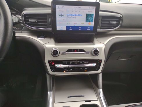 Used 2022 Ford Explorer XLT w/ Equipment Group 202A image 18