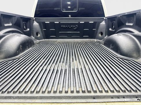 Used 2022 Ford F250 Platinum w/ Snow Plow Prep Package image 80