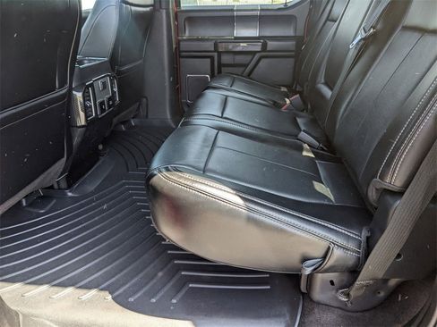 Used 2020 Ford F150 Lariat image 24