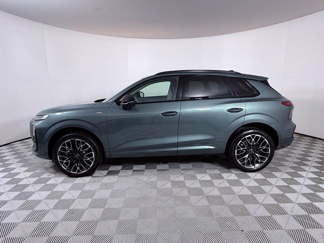 Certified 2026 Audi Q3 quattro 2.0T AWD/4WD image 4