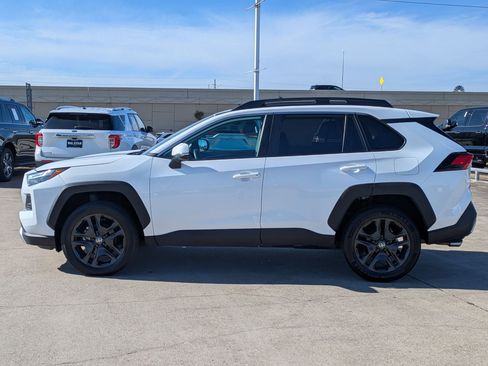 Used 2024 Toyota RAV4 Adventure image 7