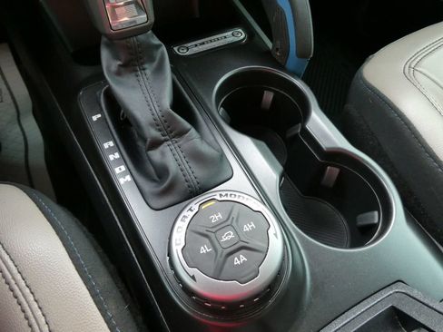 Used 2023 Ford Bronco Wildtrak AWD/4WD image 26