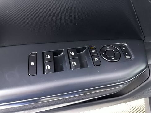 Used 2026 Kia K4 FWD image 24