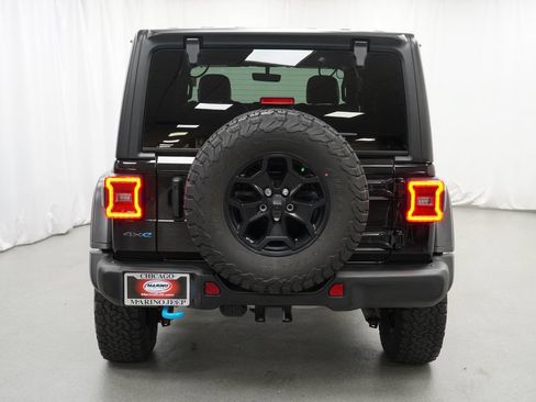 Used 2023 Jeep Wrangler Unlimited Rubicon 4xe AWD/4WD image 12