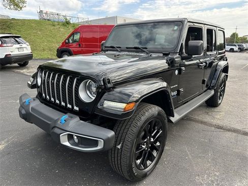 Used 2023 Jeep Wrangler Unlimited Sahara w/ Cold Weather Group image 2