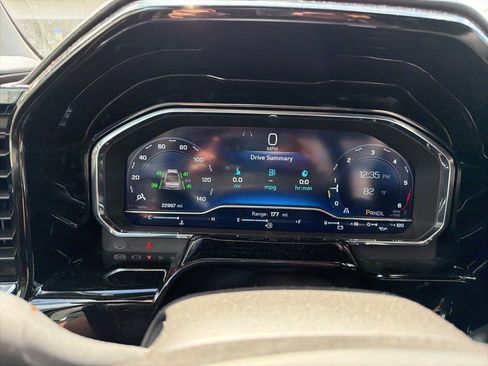 Used 2023 Chevrolet Silverado 1500 RST image 4