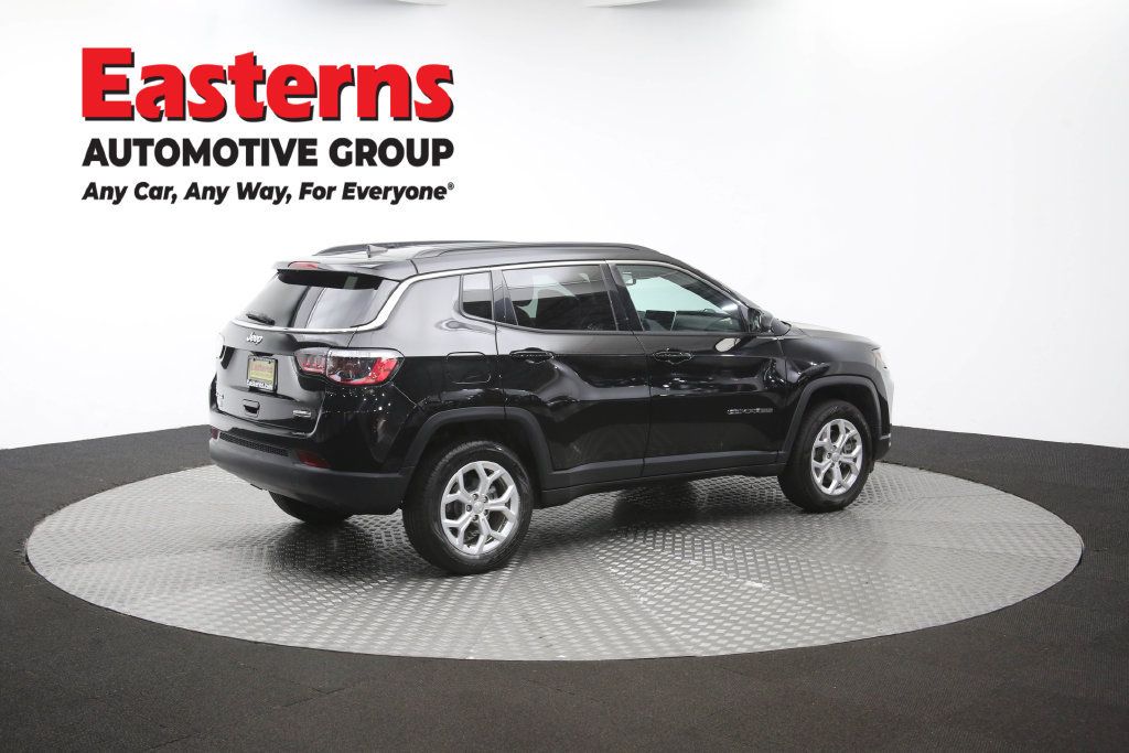 Used 2024 Jeep Compass Latitude AWD/4WD image 43