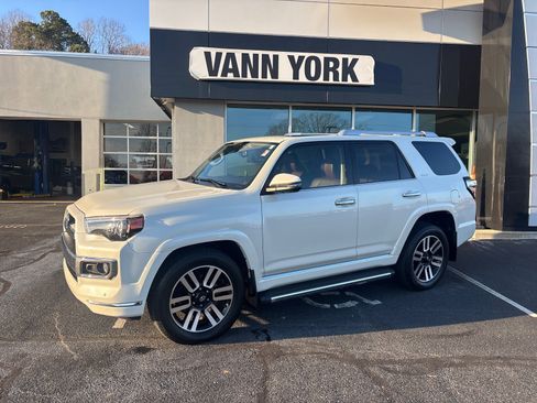 Used 2016 Toyota 4Runner Limited image 56