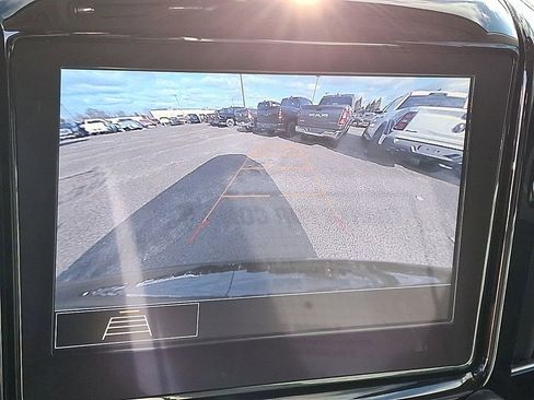 Used 2020 Chevrolet Traverse LT w/ Driver Confidence II Package image 25