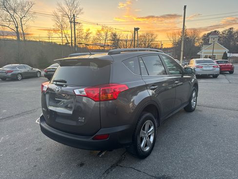 Used 2015 Toyota RAV4 XLE image 8