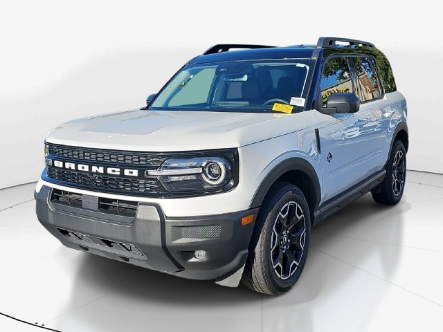 Certified 2025 Ford Bronco Sport Outer Banks AWD/4WD image 9