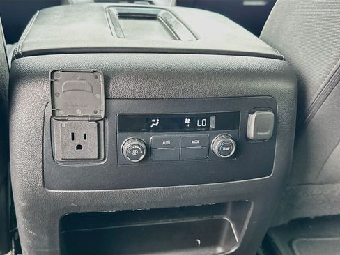 Used 2019 Chevrolet Tahoe LS RWD image 16