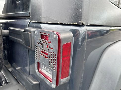 Used 2008 Jeep Wrangler X image 29