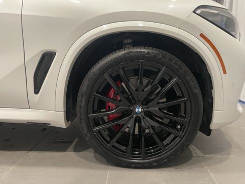 Certified 2023 BMW X5 xDrive40i w/ Executive Package image 10