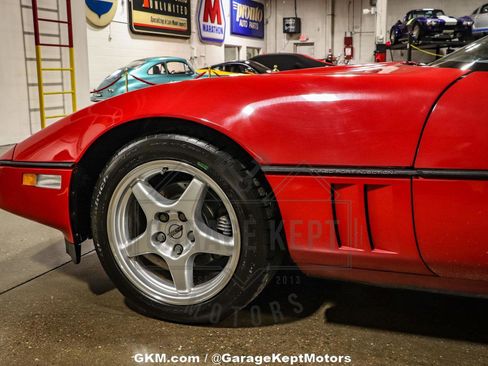 Used 1987 Chevrolet Corvette Coupe image 34