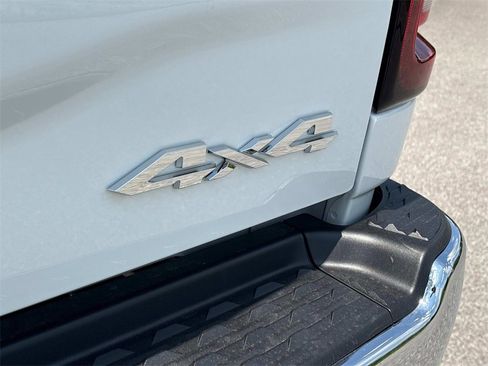 New 2025 RAM 2500 Tradesman w/ Chrome Appearance Group image 18