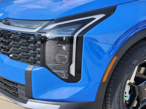 New 2026 Kia Sportage EX FWD image 7