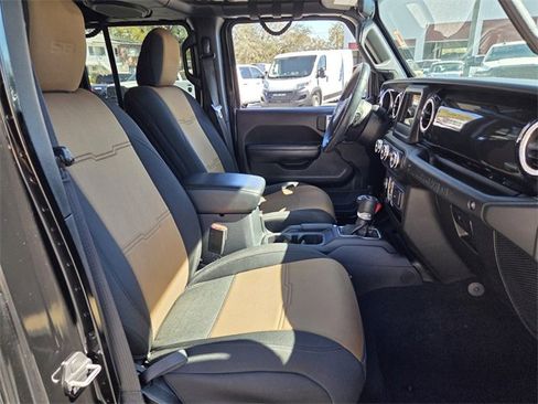 Used 2021 Jeep Wrangler Unlimited Sport w/ Technology Group image 20