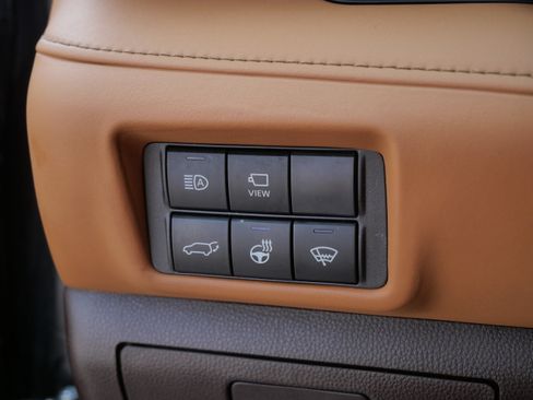 Used 2022 Toyota Highlander Platinum AWD/4WD image 27