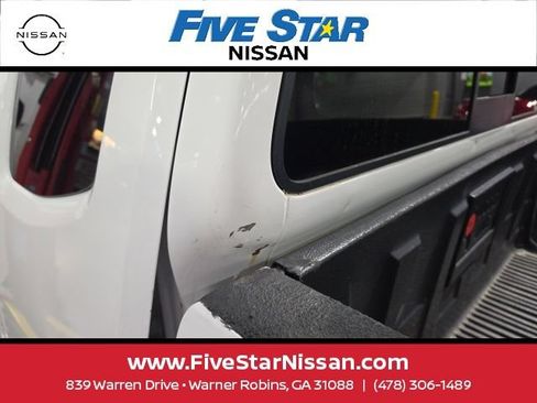 Used 2010 Nissan Frontier SE w/ Power Pkg RWD image 11