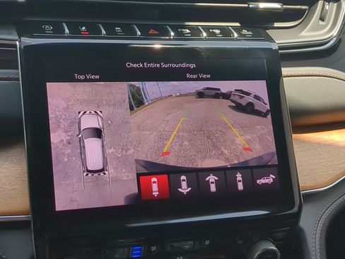 Certified 2025 Jeep Grand Cherokee Summit AWD/4WD image 19