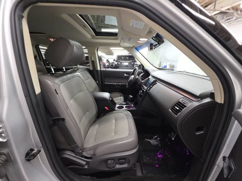 Used 2019 Ford Flex Limited w/ Limited Appearance Package AWD/4WD image 24