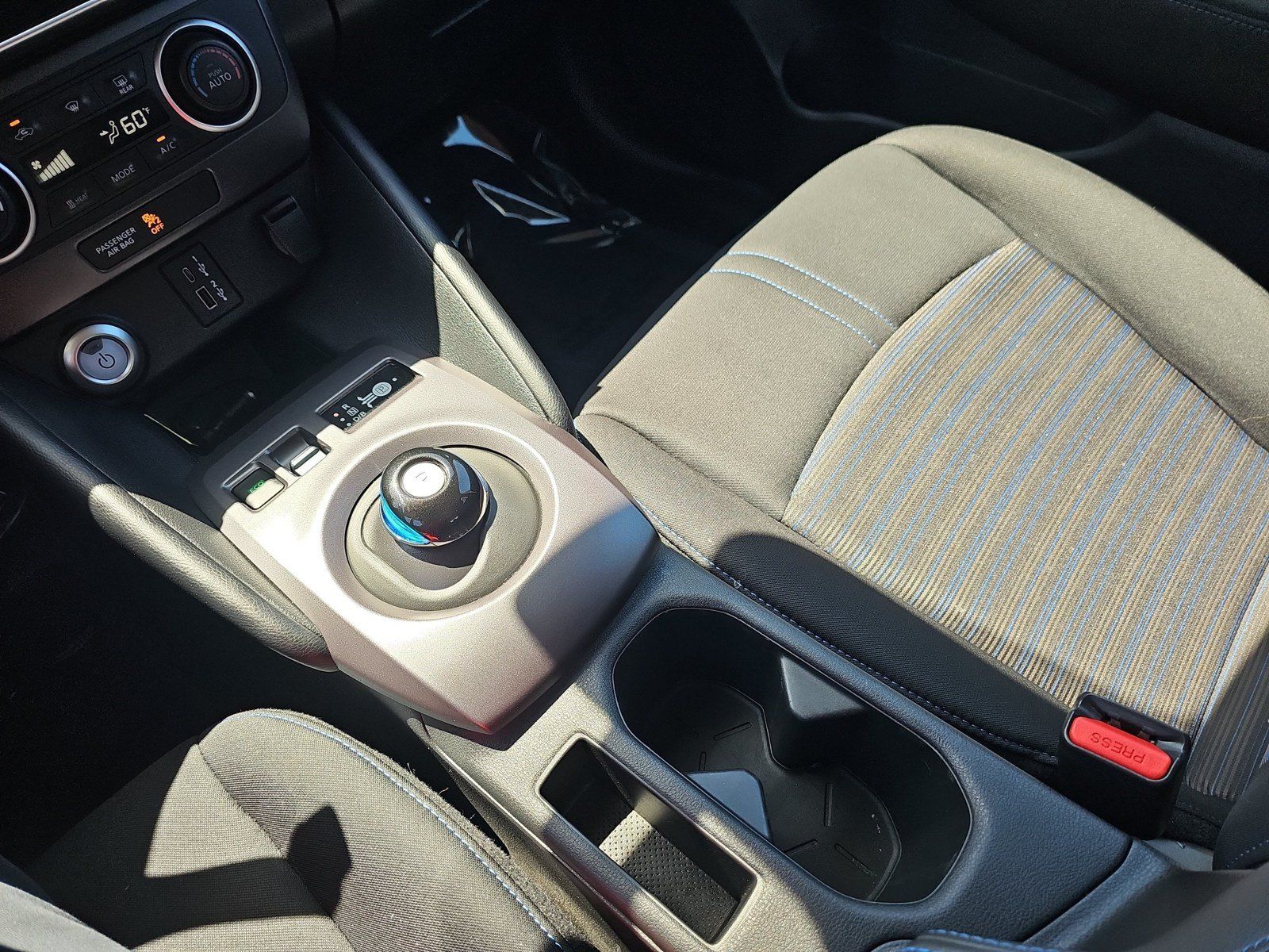 Used 2025 Nissan Leaf S FWD image 22
