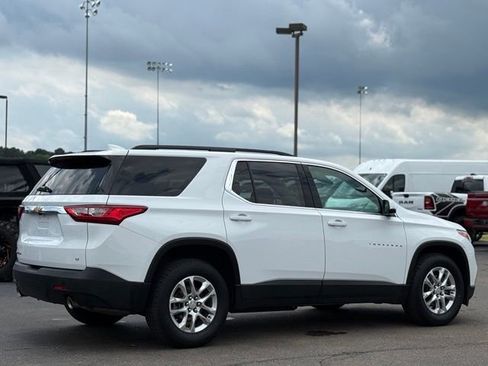 Used 2021 Chevrolet Traverse LT AWD/4WD image 40