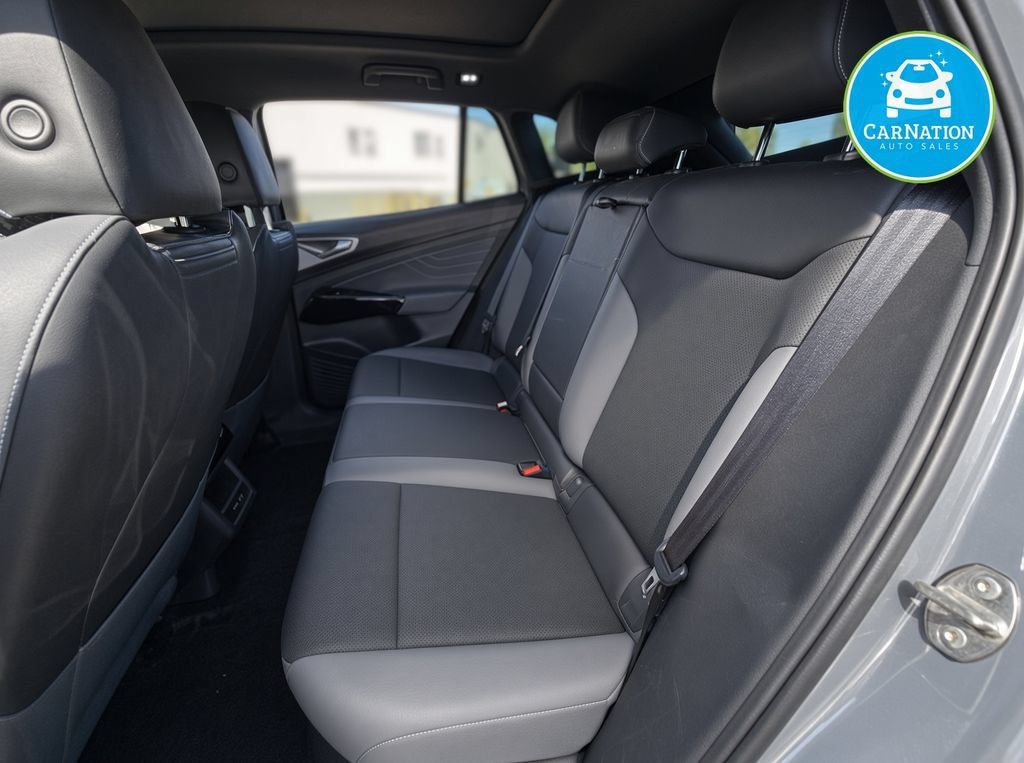 Used 2023 Volkswagen ID.4 Pro S RWD image 9