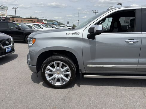 Used 2026 Chevrolet Silverado 1500 High Country AWD/4WD image 13