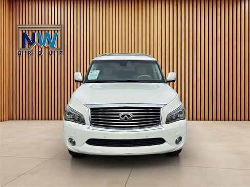 Used 2014 INFINITI QX80 4WD w/ Deluxe Touring Package image 2