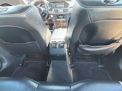 Used 2014 Mercedes-Benz E 350 Sedan image 46