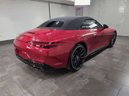 Used 2022 Mercedes-Benz SL 55 AMG AMG 55 Roadster image 19