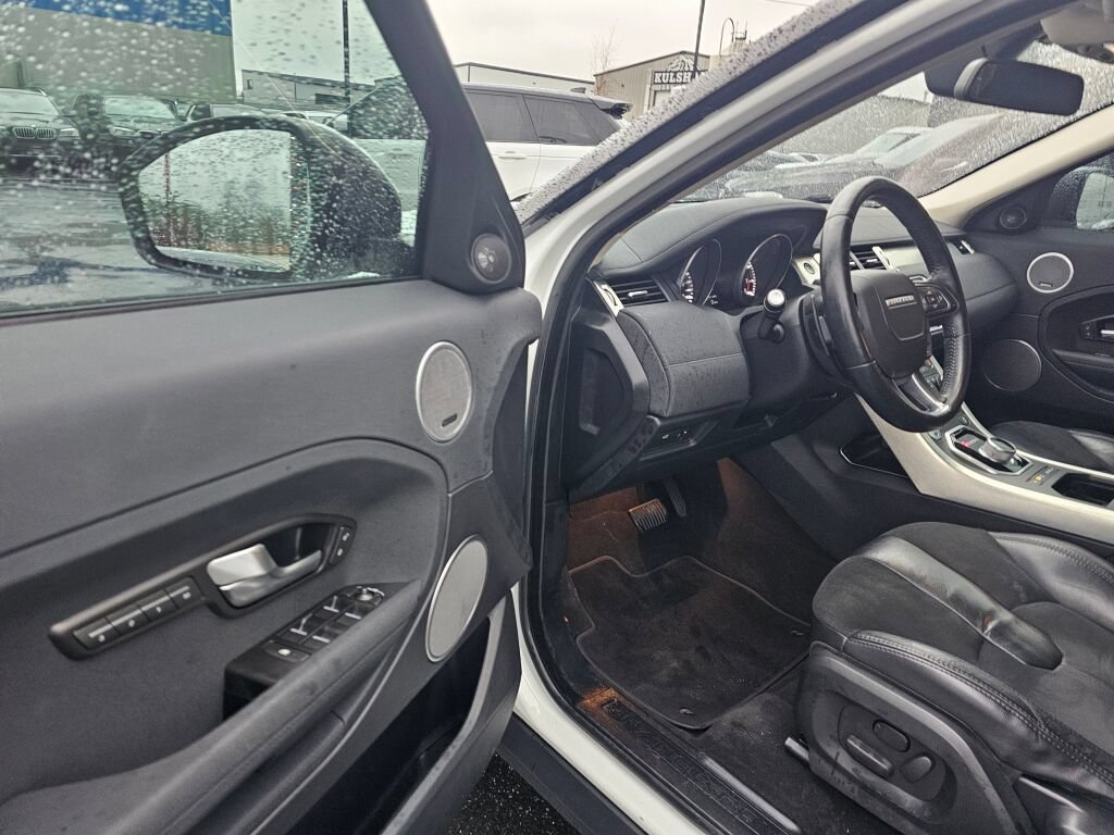 Used 2014 Land Rover Range Rover Evoque Pure AWD/4WD image 17