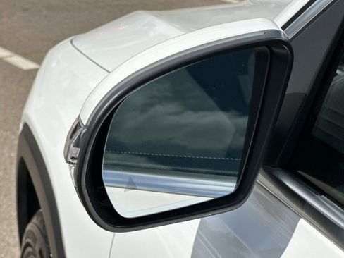 Used 2020 Mercedes-Benz GLB 250 image 52