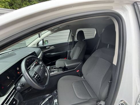 Used 2026 Kia Sportage LX AWD/4WD image 24
