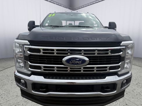 Used 2025 Ford F350 XLT w/ 360-Degree Camera Package AWD/4WD image 6