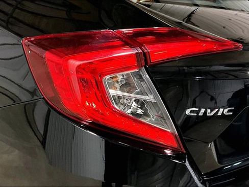 Used 2016 Honda Civic EX image 8