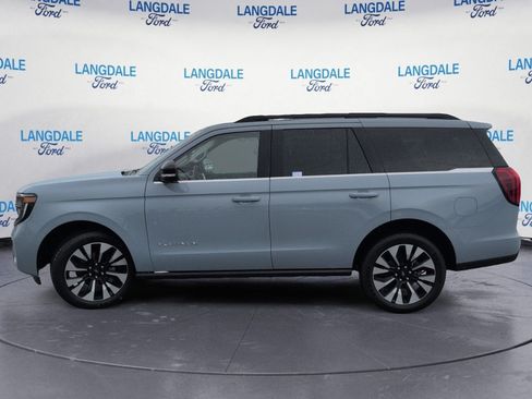 New 2027 Ford Expedition Platinum w/ Driver's Package RWD image 10