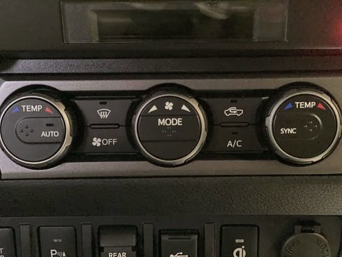 Certified 2023 Toyota Tacoma TRD Off-Road w/ Advanced Technology Package AWD/4WD image 22