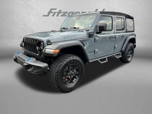 Used 2024 Jeep Wrangler Unlimited AWD/4WD image 3