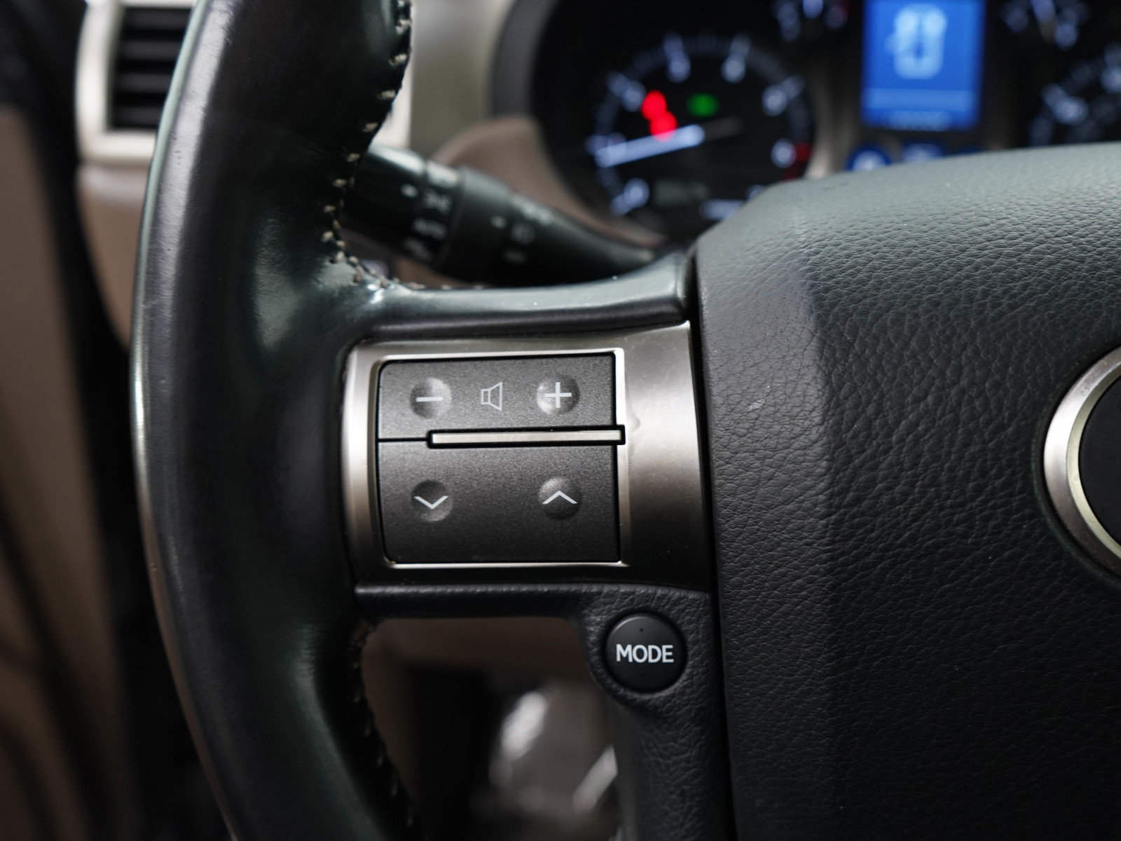 Used 2018 Lexus GX 460 Premium w/ Premium Package AWD/4WD image 28