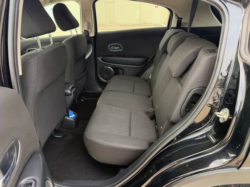 Used 2017 Honda HR-V EX image 15