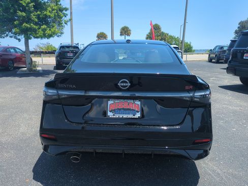 New 2026 Nissan Sentra SR FWD image 5