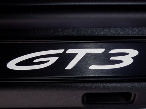 Certified 2022 Porsche 911 GT3 image 23
