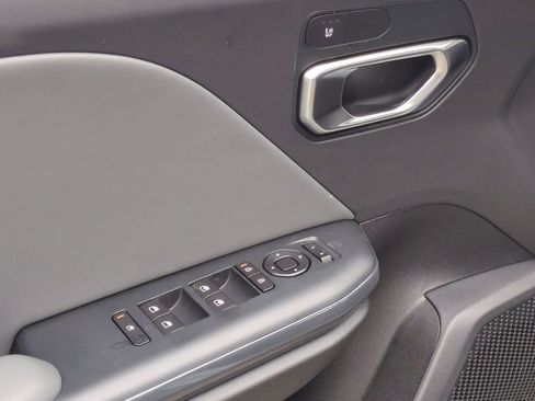 New 2026 Kia K4 LXS image 22