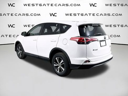Used 2018 Toyota RAV4 XLE image 5