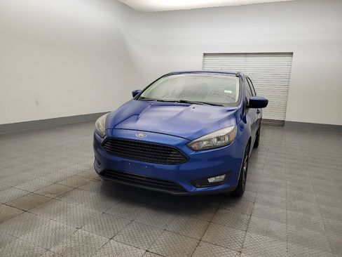 Used 2018 Ford Focus SE w/ SE Appearance Package image 15
