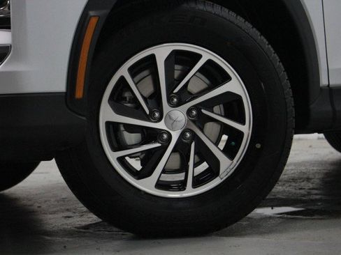 New 2026 Mitsubishi Eclipse Cross ES image 3