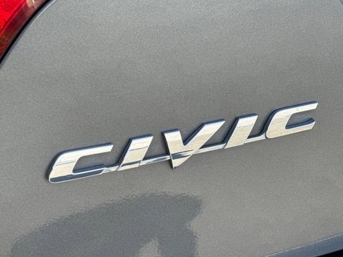 Used 2010 Honda Civic LX image 23